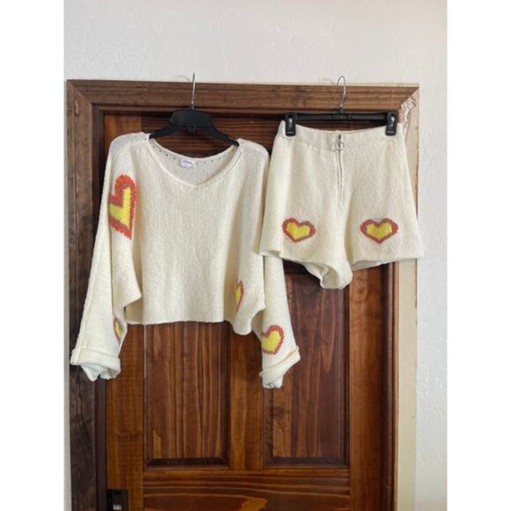 STORIA KNIT OVERSIZED BELL SLEEVE SWEATER SHORTS SET